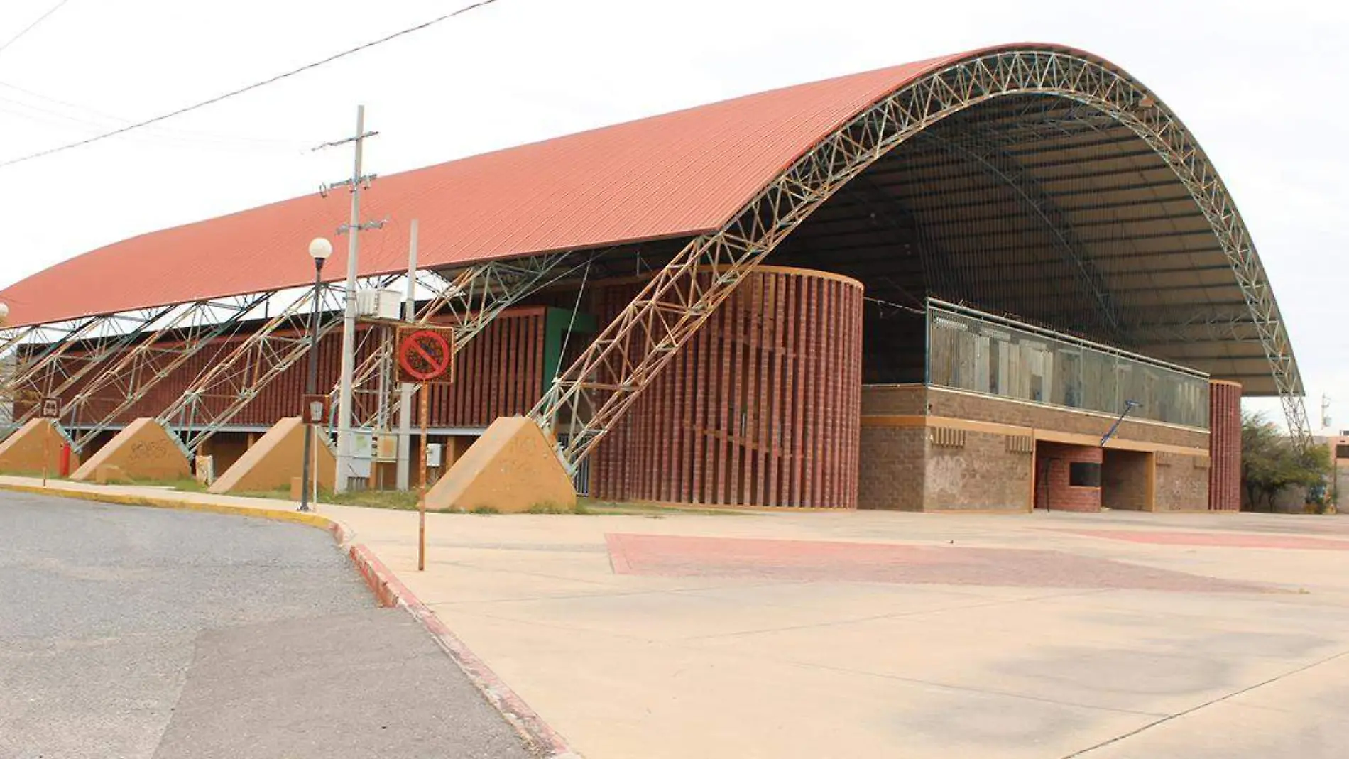 Colonia Cuauhtemoc Gimnasio Ana Gabriela - Mike Acosta  (1)